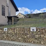 Na Svahu 3+kk, Apartment *