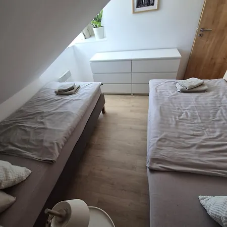 Apartmán Na Svahu 3+kk, *