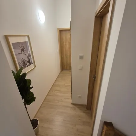 Na Svahu 3+kk, Apartmán
